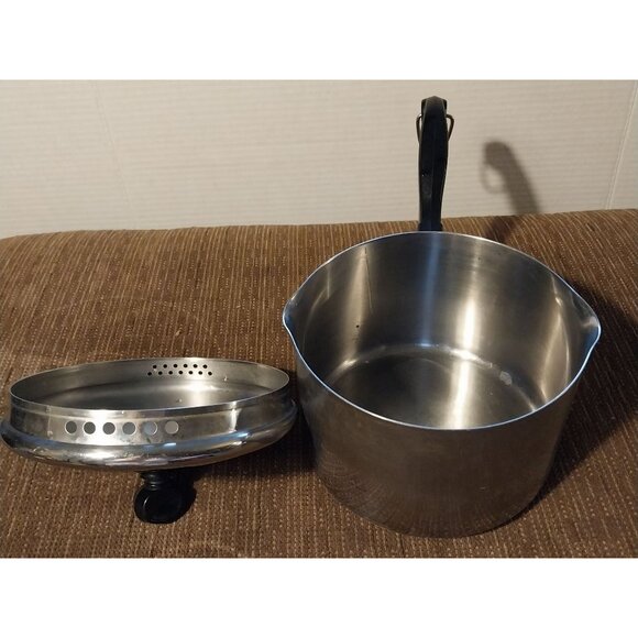 Farberware Classic Series 1.9L Stainless Steel Saucepan With Lid & Black Handle - Picture 3 of 6